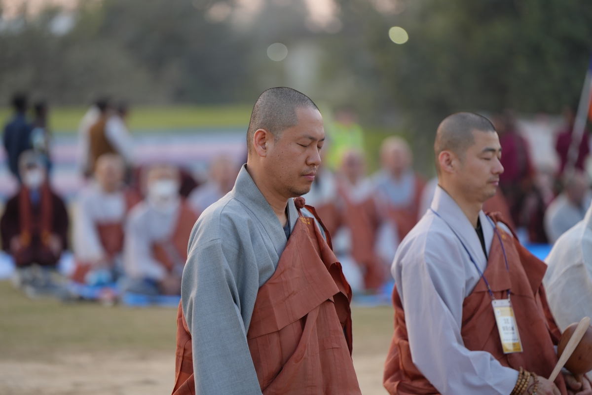 [인도순례] 20230214_저녁예불 (1)
